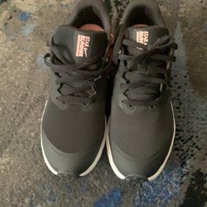 Brand new Nike girls Size 5